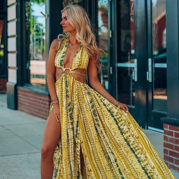 REVOLVE Dresses & Skirts - Revolve St. Barts Dress